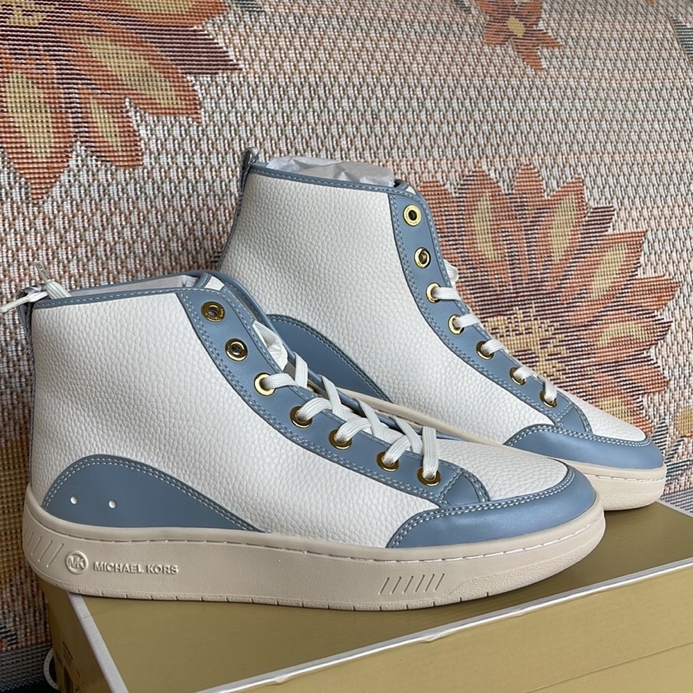 MICHAEL KORS
SHEA MID HIGH TOP
FAUX LEATHER
49F3SHFESL
PALE BLUE 
NEW - Picture 9 of 16